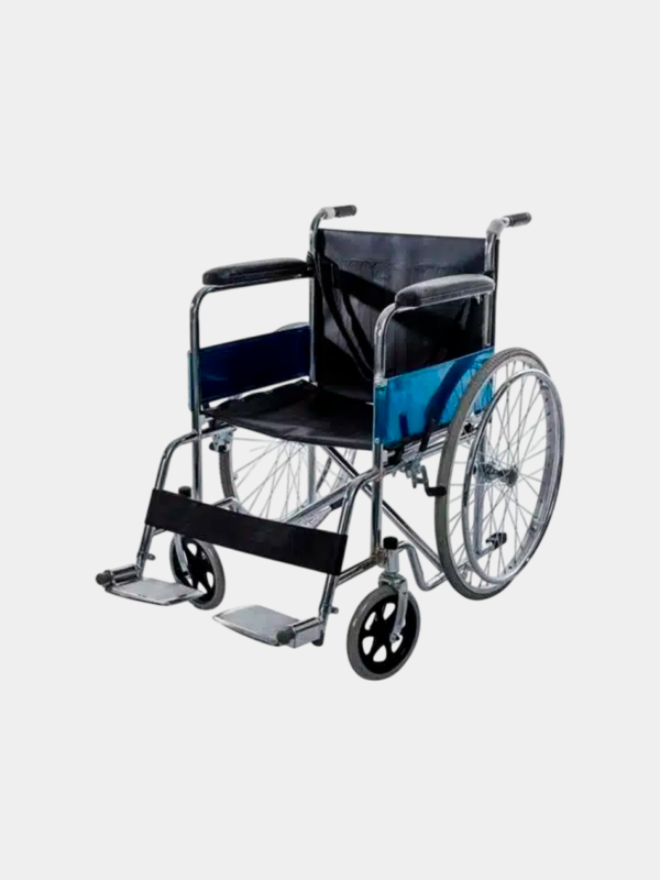 Silla de ruedas de estructura metálica